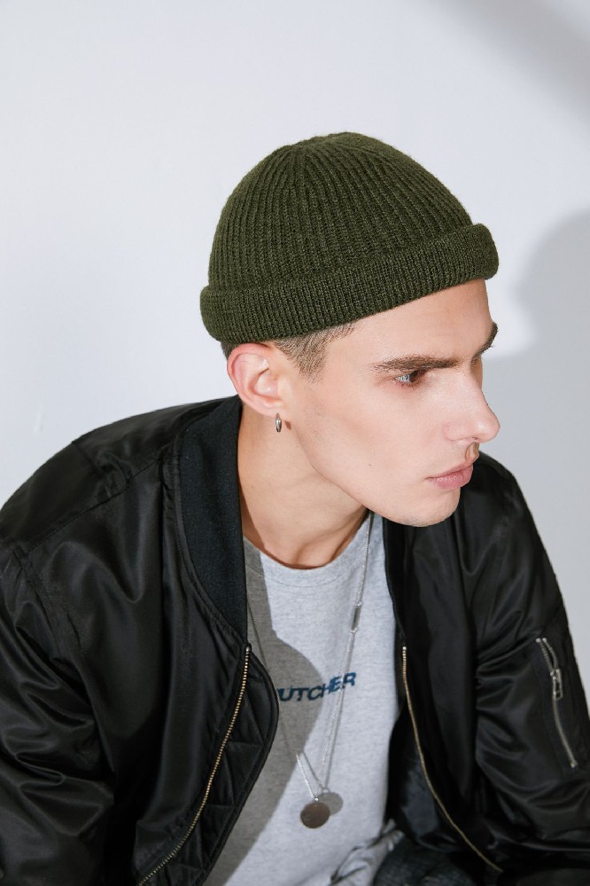 COMFORTABLE WARM WINTER KNITTED HATS